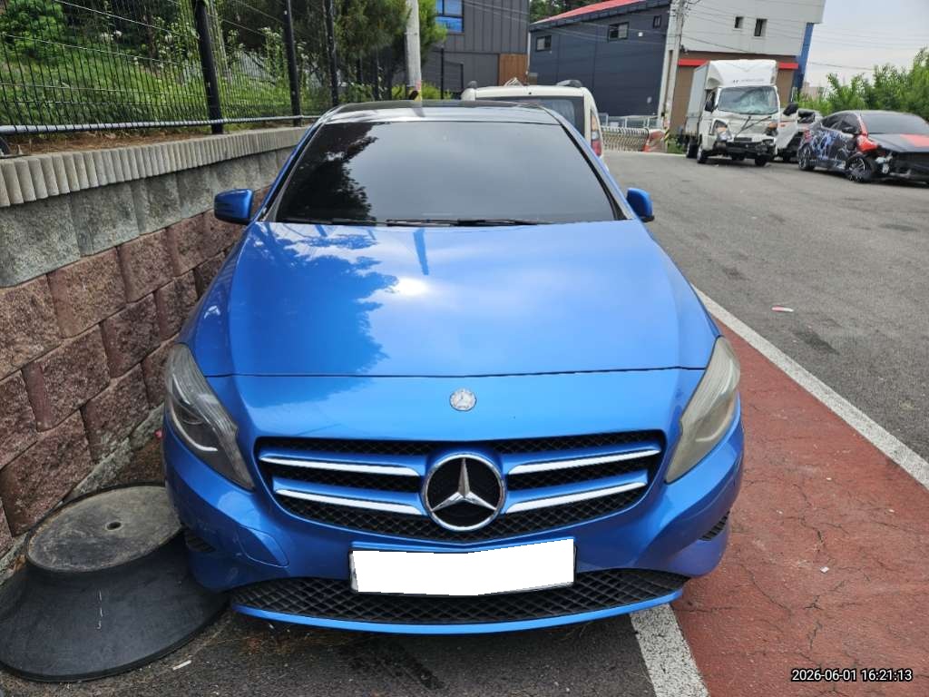 2014 Benz A-Class W176 A200 CDI (162301) pre-producted