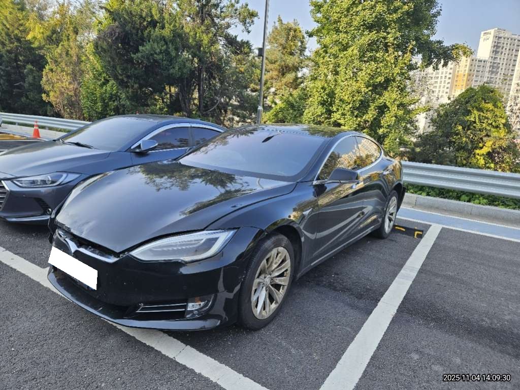 2018 Tesla Model S 75D (286999) pre-producted