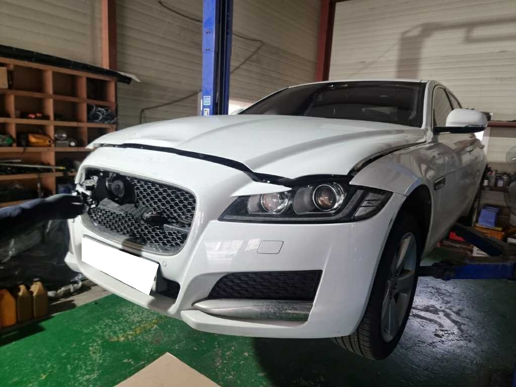 2018 Jaguar XF (X260) 2.0D Prestige (Y67078) pre-producted