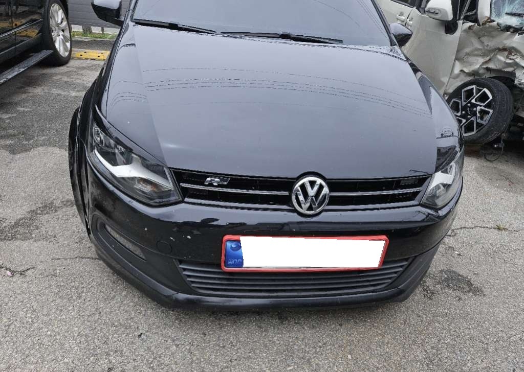2014 Volkswagen Polo 1.6 TDI R-LINE (056045) pre-producted
