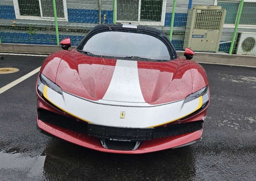 2021 Ferrari SF90 Stradale 4.0 PHEV AWD (5G5001) pre-producted
