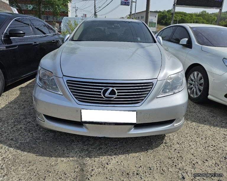 2008 Lexus LS460 STD (076516) pre-producted