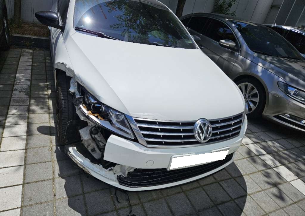 2015 Volkswagen New CC 2.0 TSI (820653) pre-producted