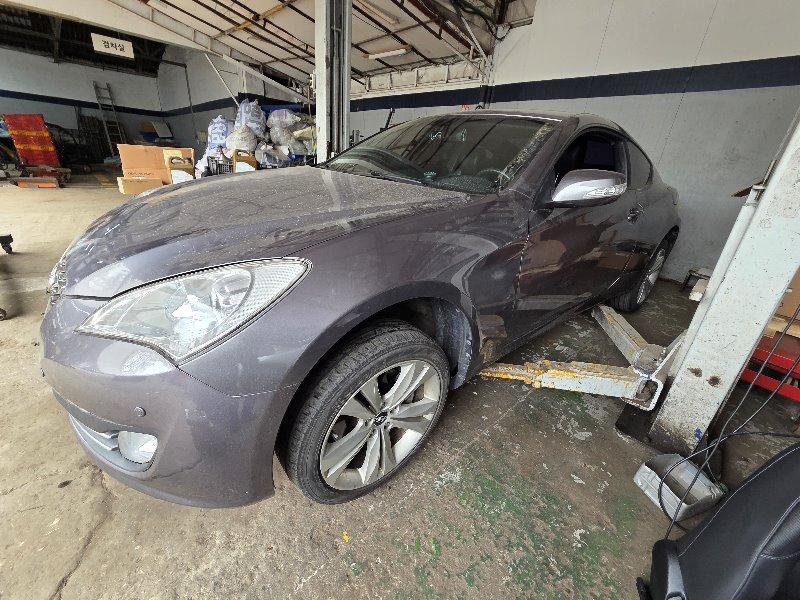 2010 Genesis Coupe 200 Turbo P (033485) pre-producted