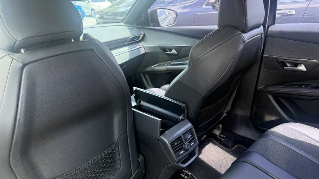 2019 Peugeot 3008 2nd gen 1.5 BlueHDi Allure (015469) pre
