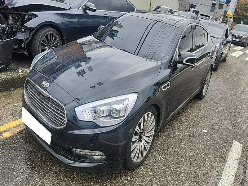 2014 K9 3.3 GDI Executive (017666) pre-producted
