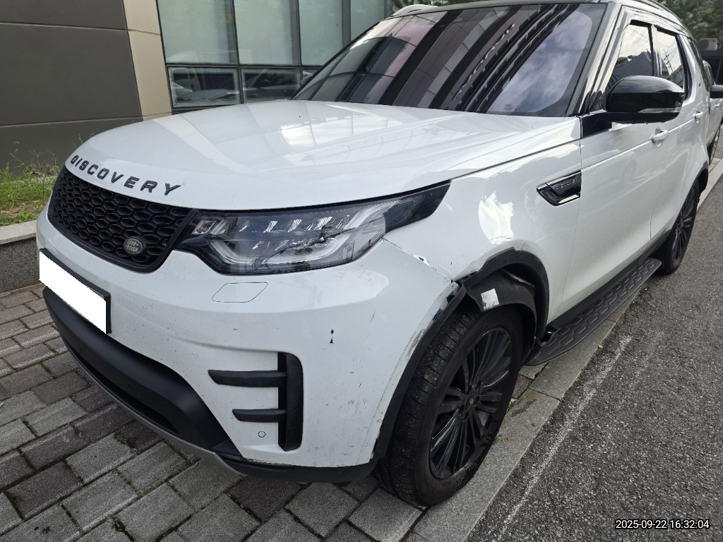 2018 Land Rover Discovery 5 3.0 TD6 HSE (059973) pre-producted