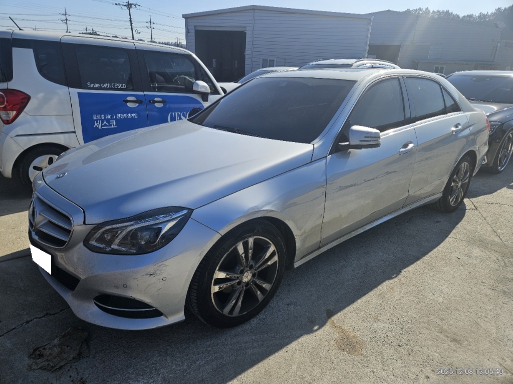 2014 Benz E-Class W212 E220 CDI Avantgarde (882641) pre-producted