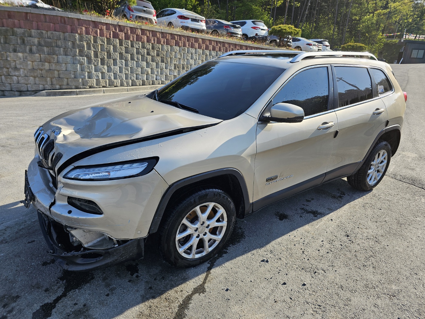 [HOT DEAL]2015 Jeep Cherokee (KL) 2.0 Diesel Longitude AWD (S/N: 514737)