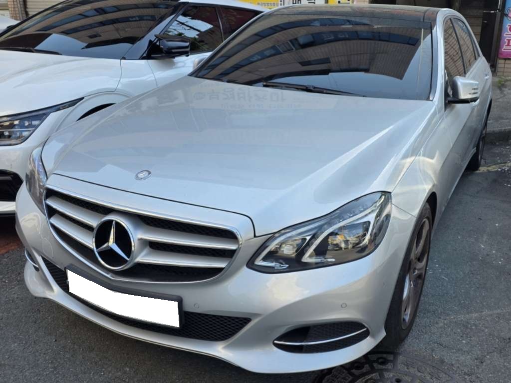 2014 Benz E-Class W212 E350 4MATIC (842902) pre-producted