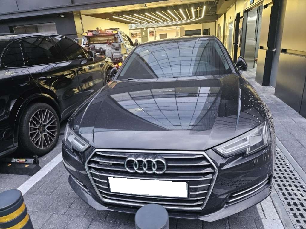 2016 Audi A4 (B9) 45 TFSI quattro premium (071455) pre-producted