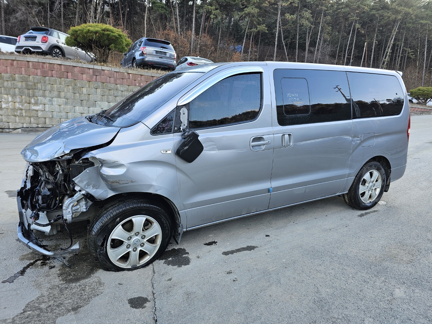 [Reserved]2019 The New Grand Starex 4WD Wagon Modern (S/N: 017162)