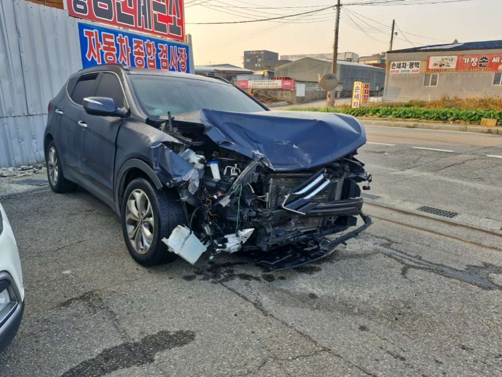 2014 Santa Fe DM Diesel 2WD 2.0 Premium (244532) pre-producted