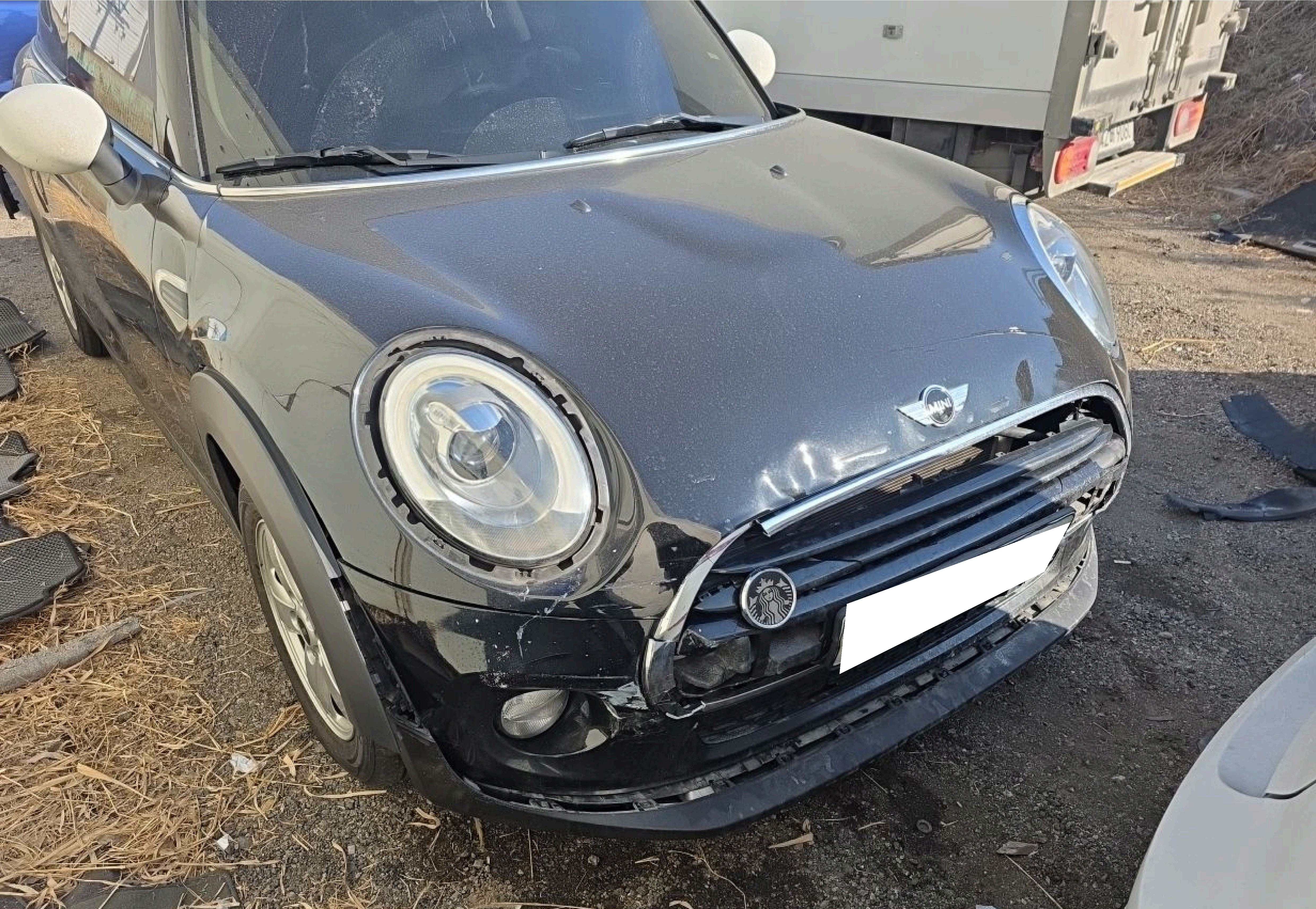 2018 Mini Cooper D Basic (E01610) pre-producted