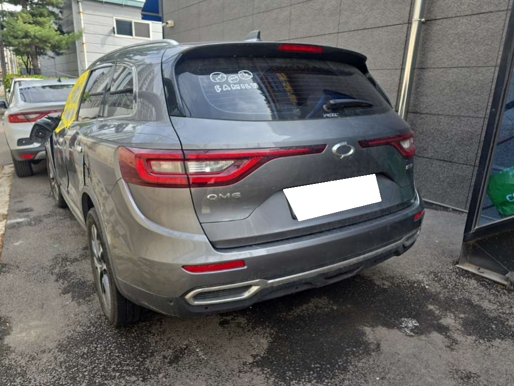 2017 QM6 Diesel 2WD RE (028111) pre-producted