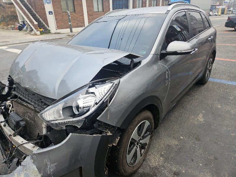 [Reserved]2019 Niro 1.6 Hybrid Prestige (268952) pre-producted