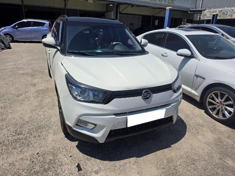 [SOLDOUT]2015 Tivoli Gasoline 2WD 1.6 VX (006670) pre-producted