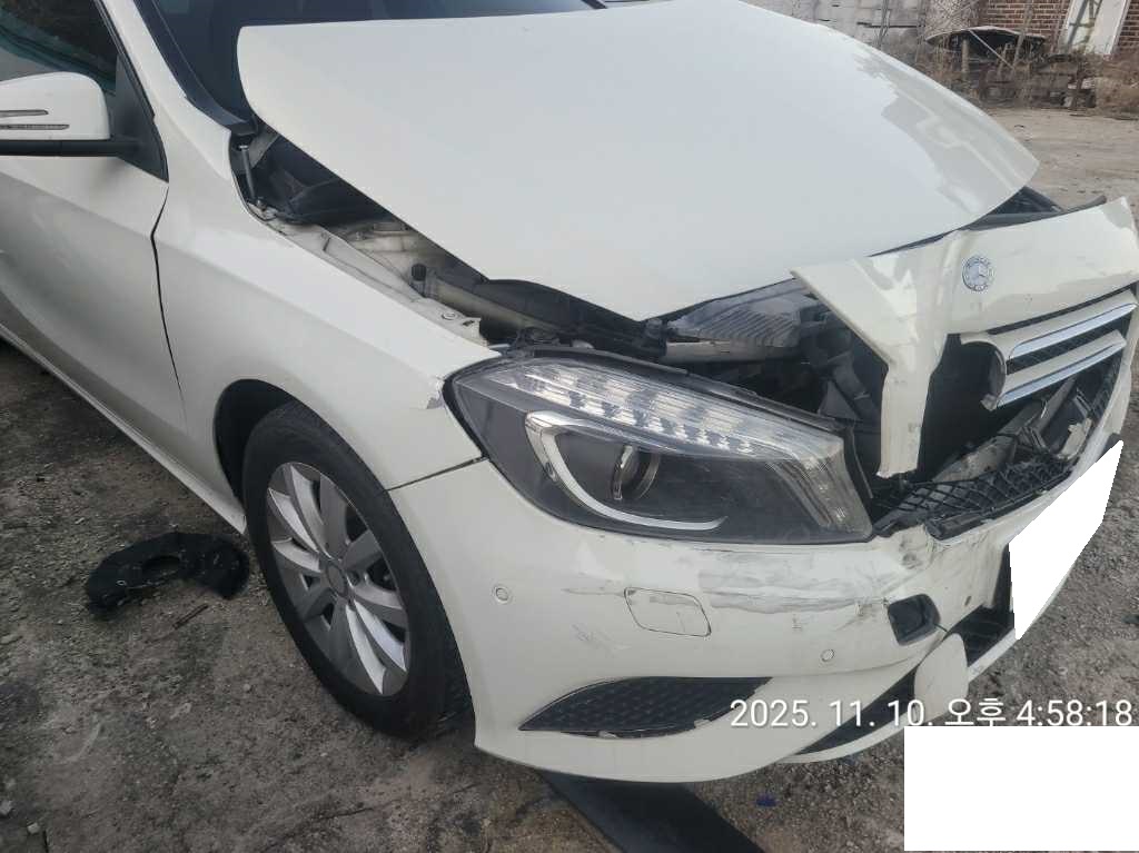 2015 Mercedes-Benz A-Class W176 A180 CDI Style (335391) pre-producted