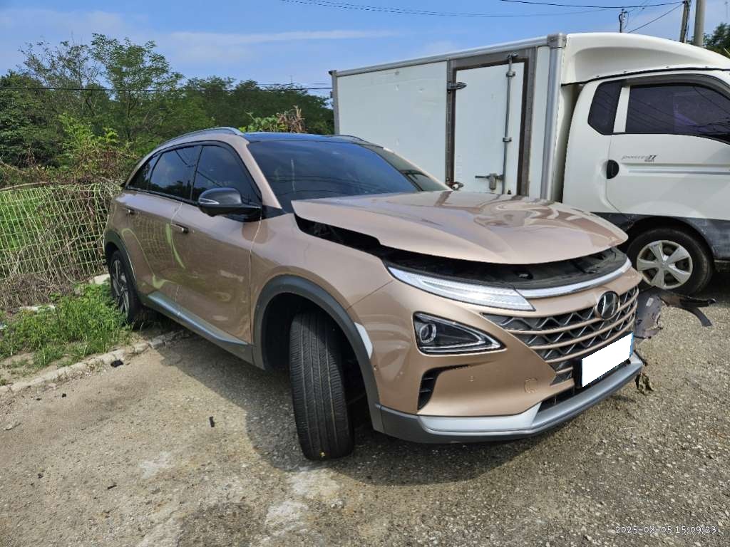 2023 Nexo Premium (032659) pre-producted