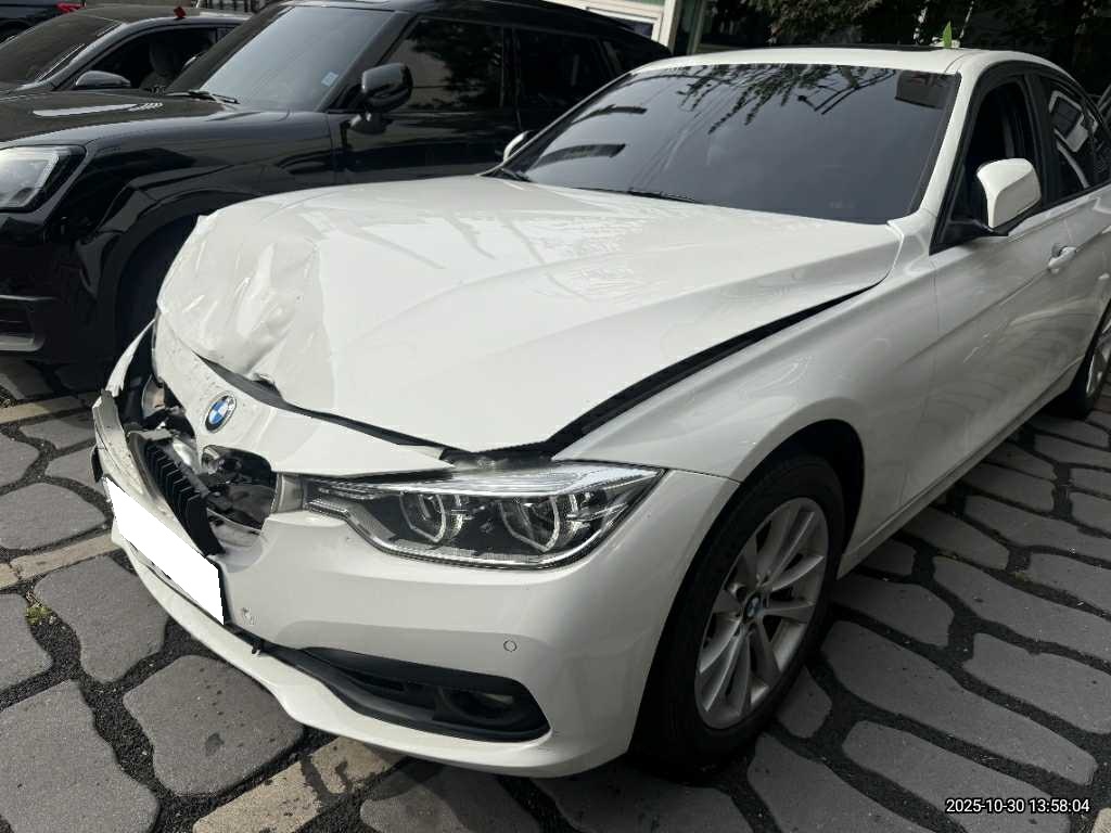 2018 BMW 3 Series (F30) 320d (843271) pre-producted