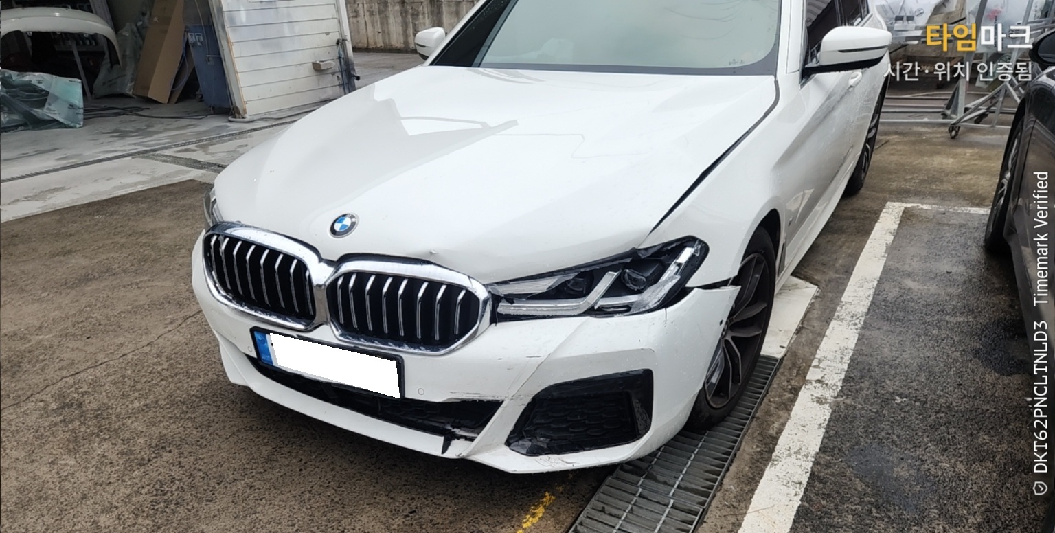 [Reserved]2021 BMW 5 Series (G30) 520i (F93840) pre-producted