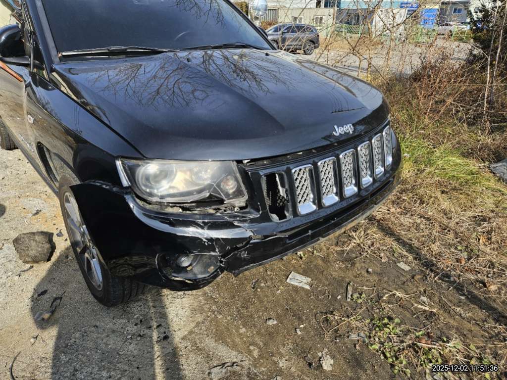 2016 Jeep Compass 2.4 Limited (721057) pre-producted