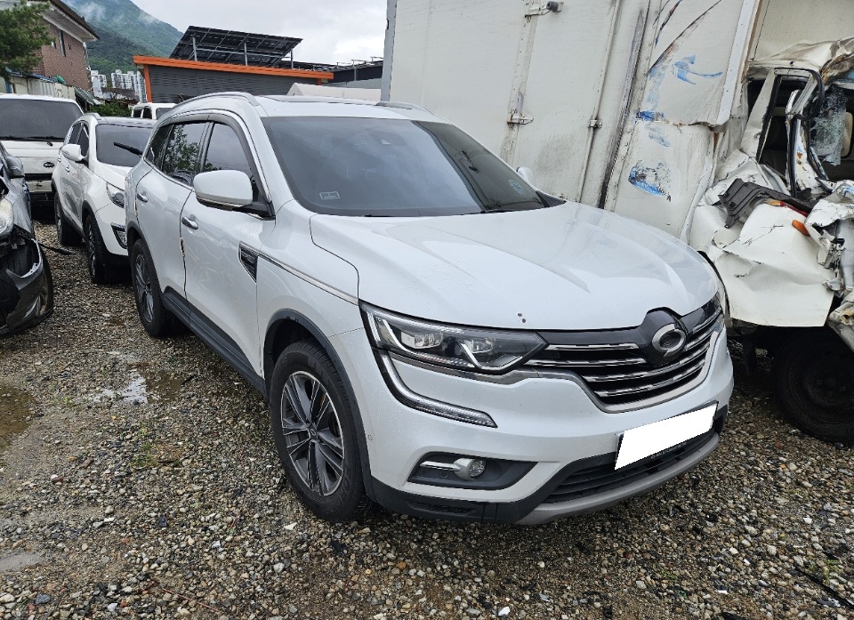 [Reserved]2018 QM6 Gasoline 2WD (012336) pre-producted