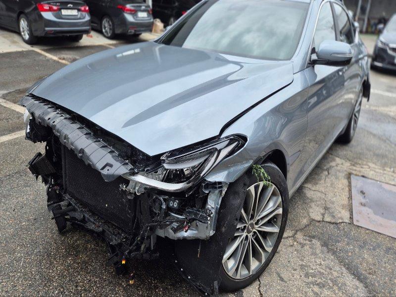 2015 Genesis DH G330 Premium AWD (079465) pre-producted