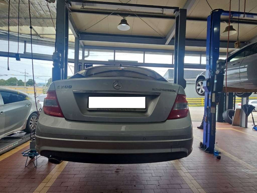 2009 Benz C-Class W204 C200K Avantgarde (275369) pre-producted