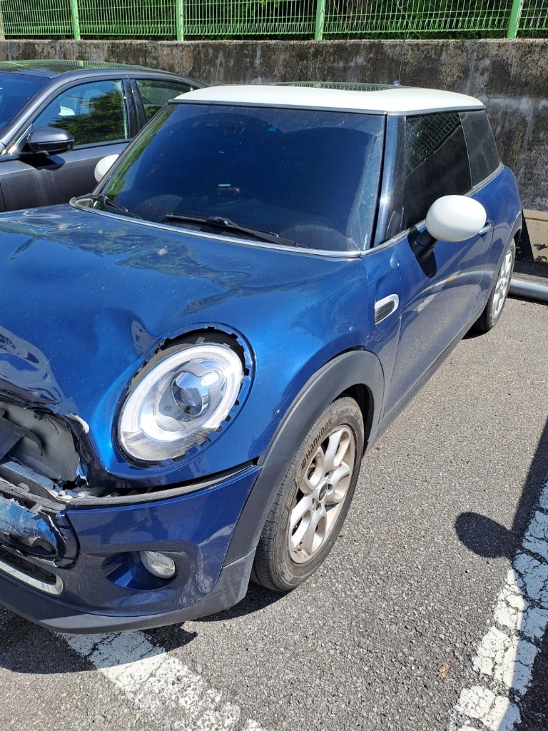 2017 Mini Cooper D (C12397) pre-producted