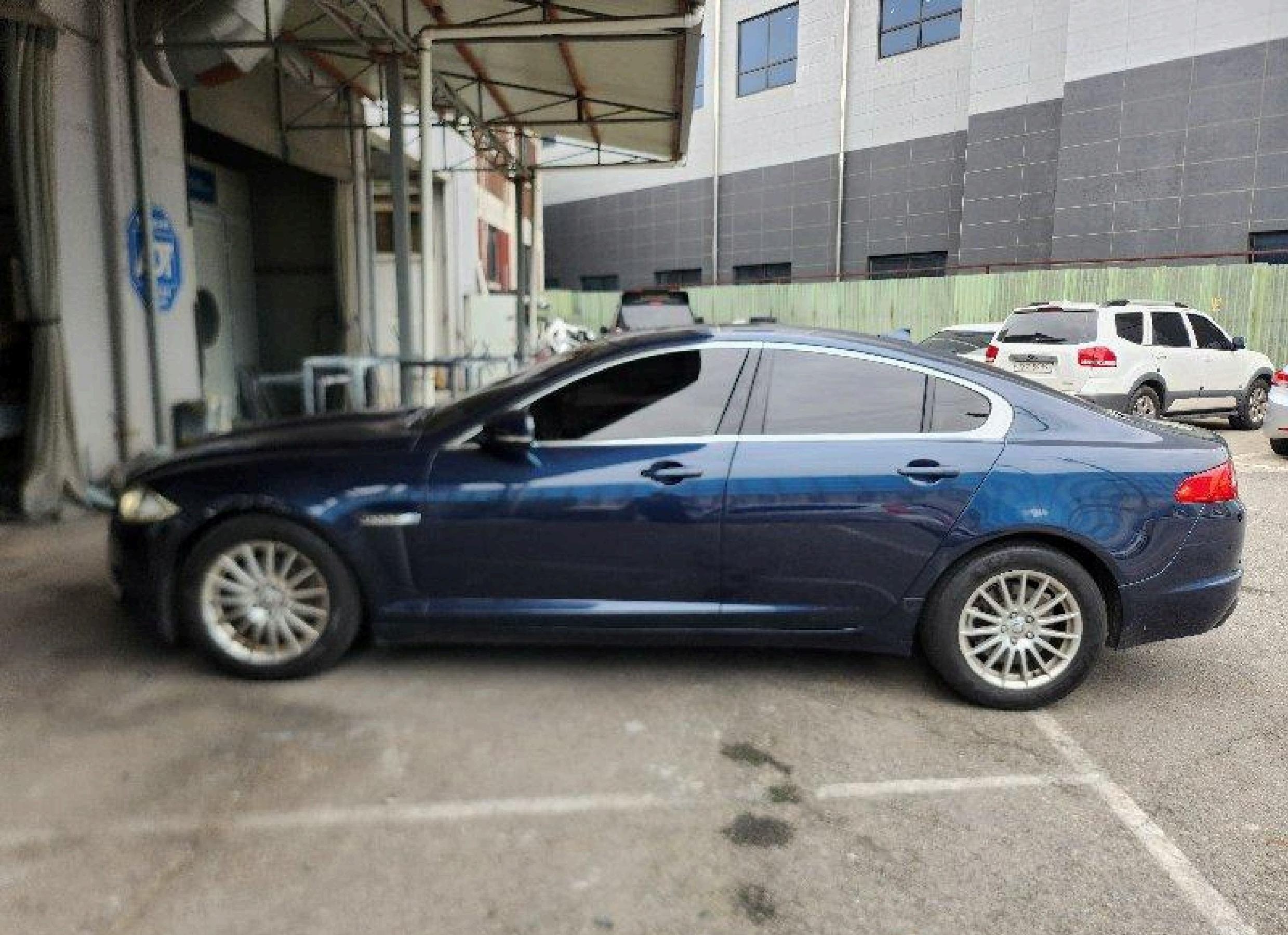 2013 Jaguar New XF 2.0 Luxury (U03043) pre-producted