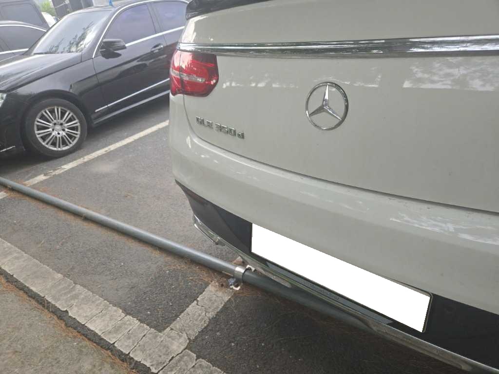 [Reserved] 2017 Benz GLE Class W166 GLE 350 d 4MATIC Coupe (053498) pre-producted