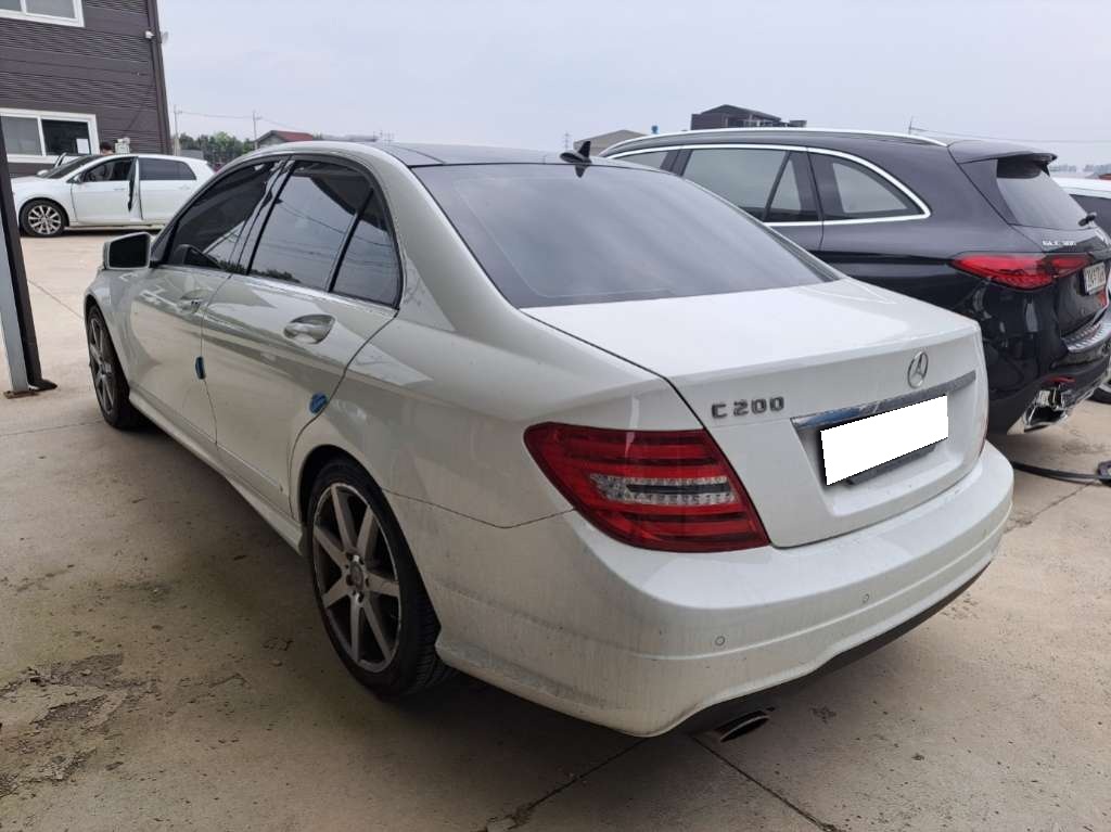 2013 Benz C-Class W204 C200 CGI (852338) pre-producted