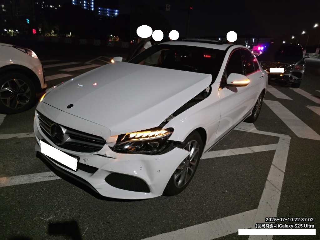 2017 Benz C-Class W205 C220 d Avantgarde (209489) pre-producted