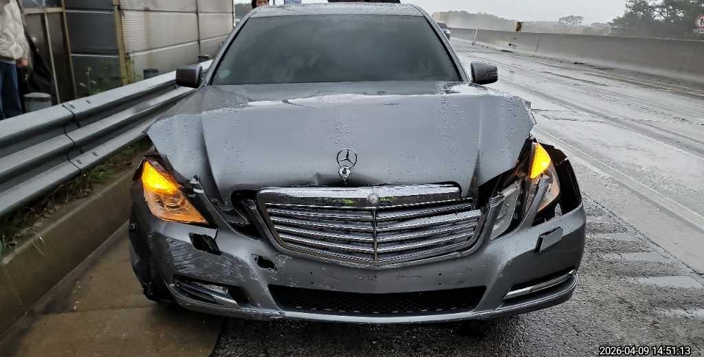 2011 Benz E-Class W212 E300 Elegance (452528) pre-producted