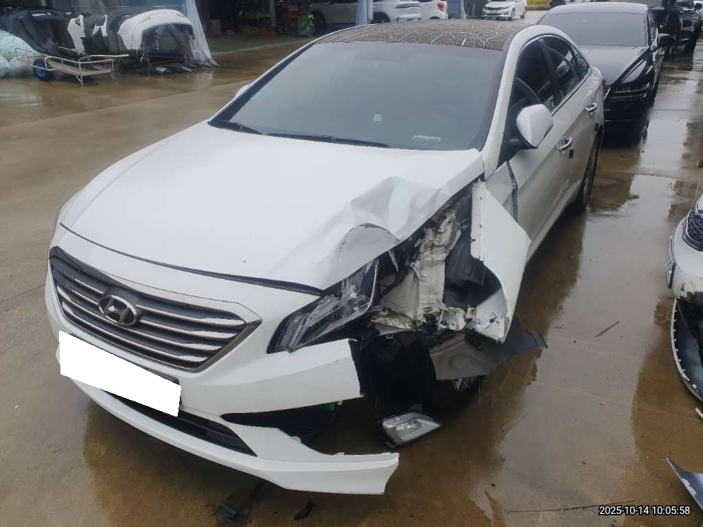 2015 LF Sonata 2.0 Smart (012983) pre-producted