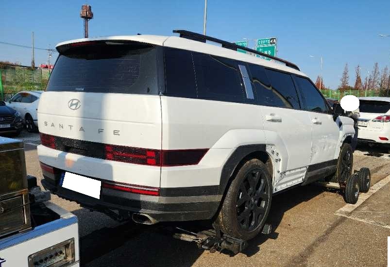 2025 Santa Fe MX5 Gasoline 2.5T 2WD Prestige Plus (056324) pre-producted