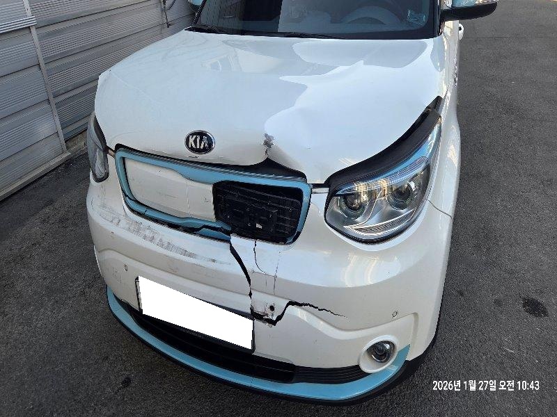 2016 Soul EV (008968) pre-producted