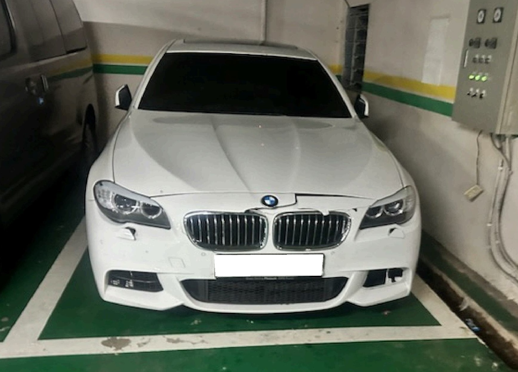 2013 BMW 5 Series (F10) 520d (Y57947) pre-producted