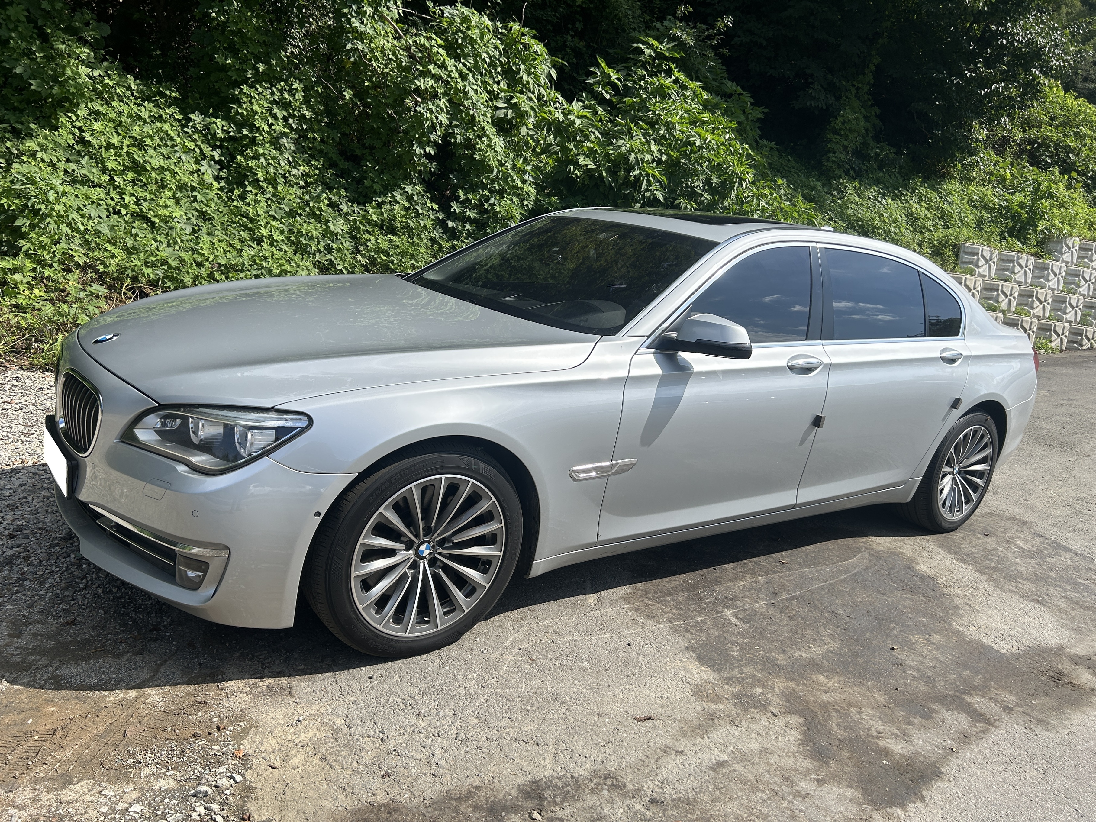 2014 BMW 7 Series (F01) 750 Li xDrive (S/N: 185185)