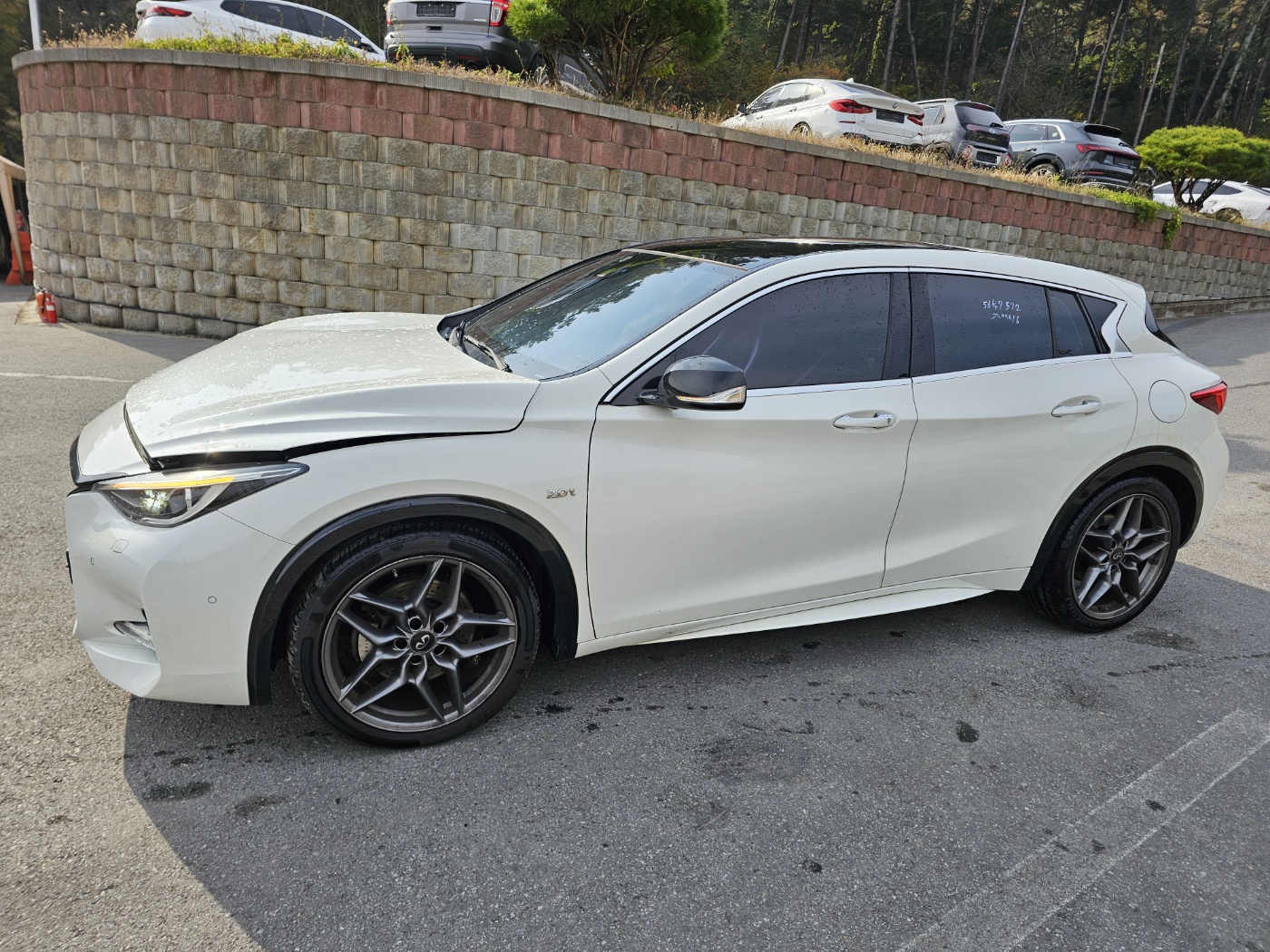 2017 Infiniti Q30 2.0 Premium (S/N: 060543)