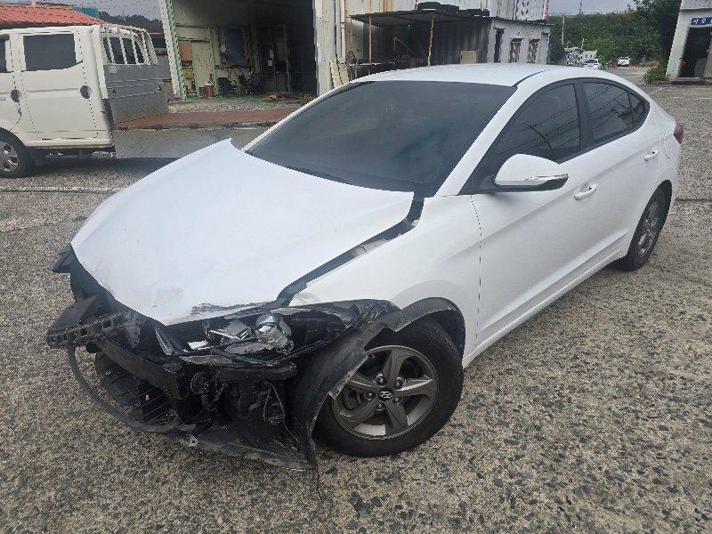 [Reserved]2016 Avante AD 1.6 GDI Smart (017684) pre-producted